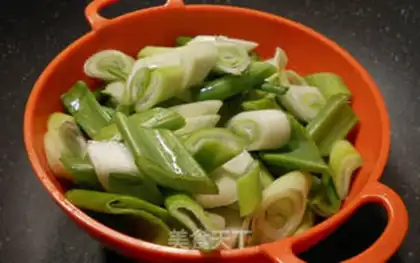 Make Korean beef fried onions step 2