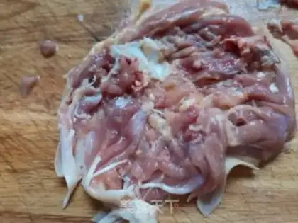 Make Black pepper chicken leg step 1