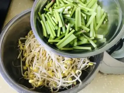 Make Celery sprouts step 2