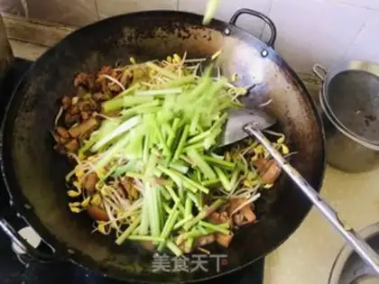 Make Celery sprouts step 7
