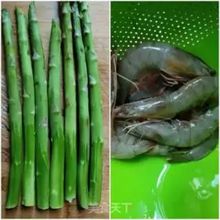 Make Shrimp mixed with stork step 0
