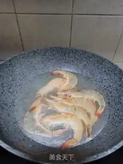 Make Shrimp mixed with stork step 4
