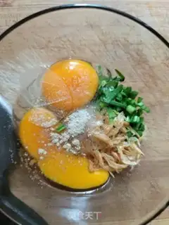 Make Shrimp-skind eggs step 2