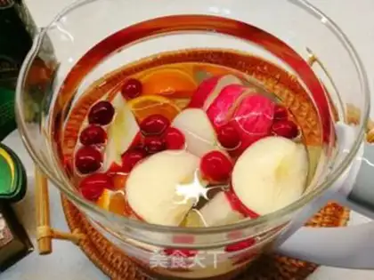 Make Cranberry and fruit tea step 2