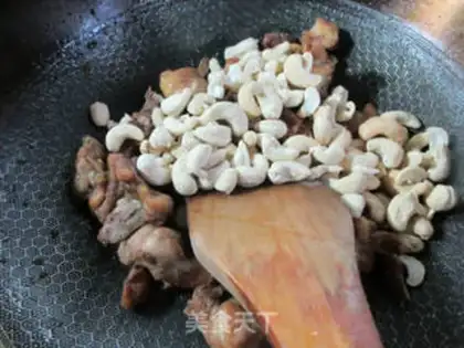 Make Routine cashew chicken step 6