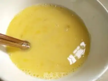 Make Tomato fried eggs step 3