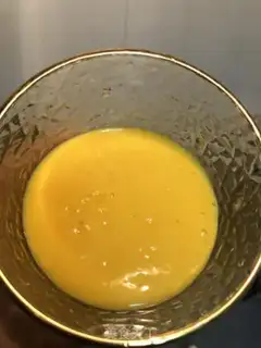 Make Mango milkshake step 3