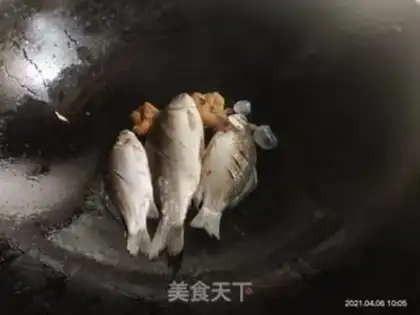 Make Squid soup step 1
