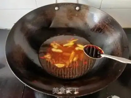 Make Golden mushrooms and pepper pig blood step 4