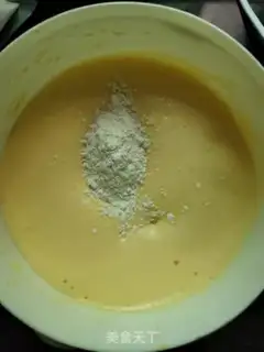 Make Cranberry cake step 5