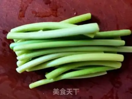 Make Garlic shrimp sauce step 2