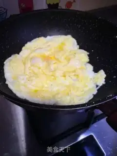 Make Onion fried eggs step 2
