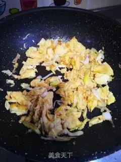 Make Onion fried eggs step 5
