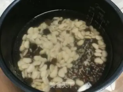 Make Black rice congee step 1