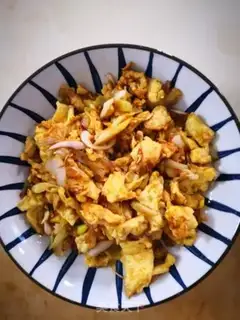Make Onion fried eggs step 6