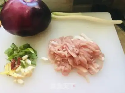 Make Garlic fried meat step 1