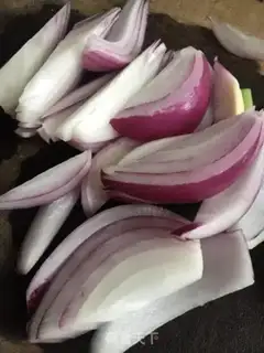 Make Onion moustache step 0