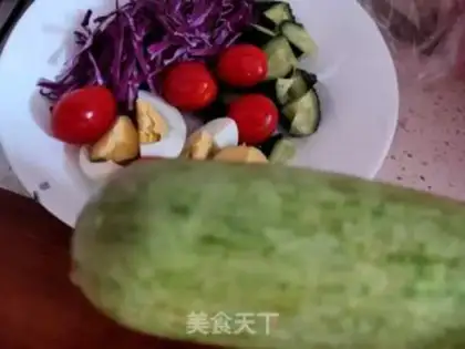 Make Fruit and vegetable egg salad step 4