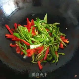 Make Paprika fried abalone mushrooms step 3