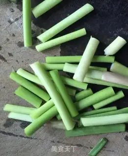 Make Onion moustache step 1