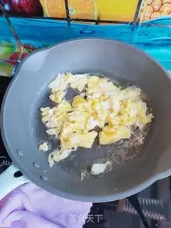 Make White mushroom tomato fried eggs step 5