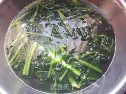 Make Spicy spinach step 2