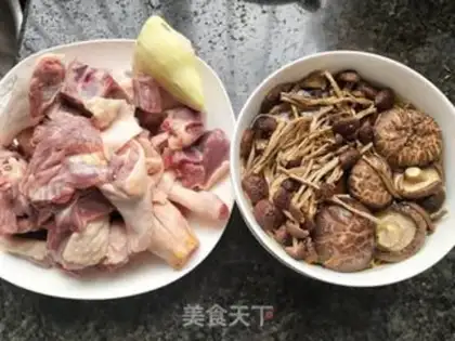 Make Tea mushrooms, duck soup step 0
