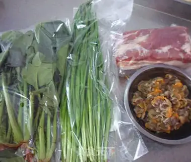 Make The pickle spinach clams and dumplings step 0