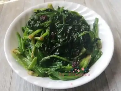 Make Spicy spinach step 8