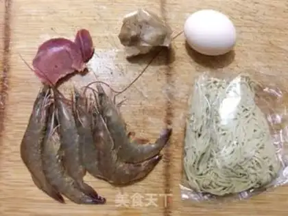 Make Three noodles step 0
