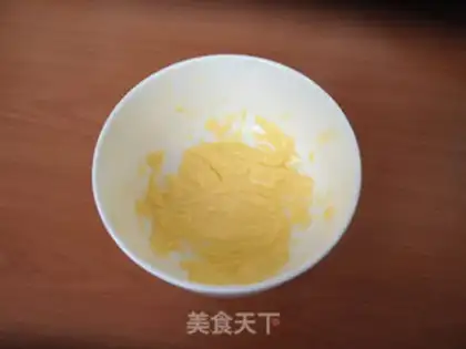 Make Pine cookies step 1