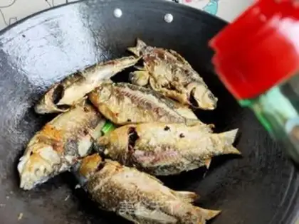 Make Home-cooked fish step 10
