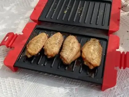 Make The honey chicken is on the wing step 9