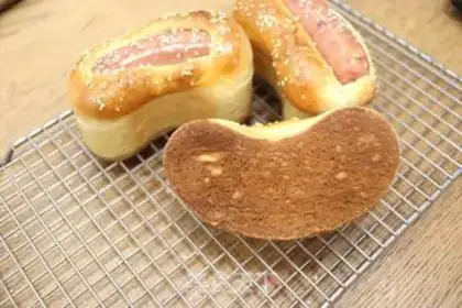 Make Sausage sesame bread step 12