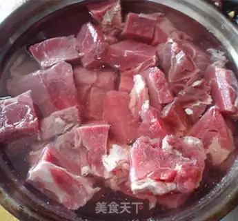 Make The regular borscht step 0