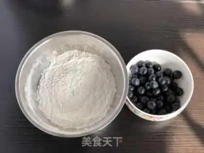 Make Blueberry marignon cake step 2