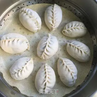 Make Poll-cracker bun step 10