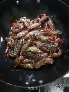 Make Spicy lobster step 2