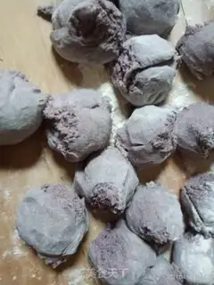 Make Black chompers step 5