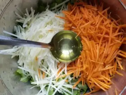 Make Carrot potatoes, celery leaves step 4