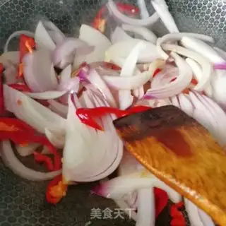 Make Onion fried eggs step 7