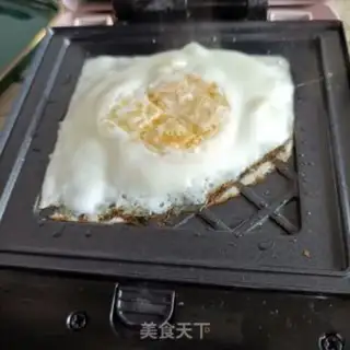 Make Sausage egg sandwich step 3