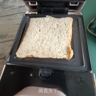 Make Sausage egg sandwich step 6