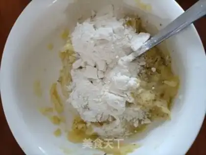 Make Potato cheeseball step 4