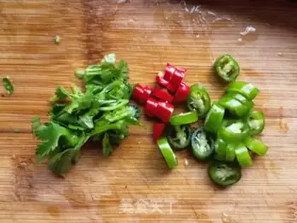 Make radish and eggs for Tommy step 1