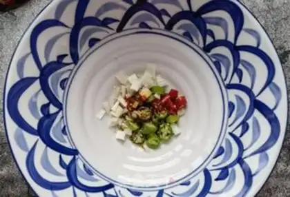 Make radish and eggs for Tommy step 4