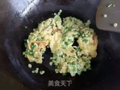 Make Garlic fried eggs step 10
