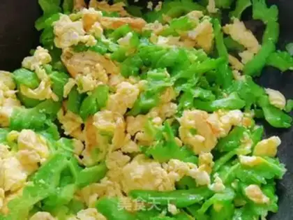 Make Scrambled eggs step 4