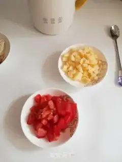 Make Apple tomato juice step 1