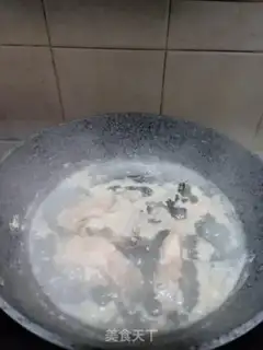 Make Chicken-toe soup with a tatter step 2